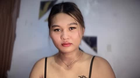 Snapshot of yoursweetgirl_zia chatting on June 7, 2026, 9:24 am yoursweetgirl_zia online show from June 7, 2026, 9:24 am
