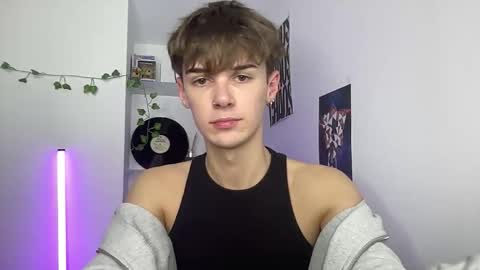 Snapshot of yoursweetyguy chatting on April 28, 2026, 6:02 pm yoursweetyguy online show from April 28, 2026, 6:02 pm