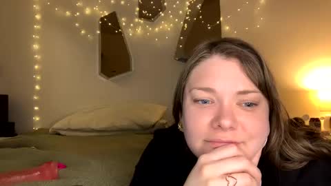 Snapshot of yoursxxxxx chatting on January 8, 2025, 3:19 am Alison online show from January 8, 2025, 3:19 am