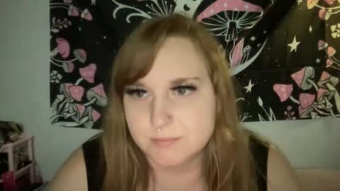 yourthickgingergoddess online show from March 3, 2025, 10:10 pm