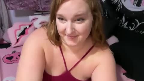 yourthickgingergoddess online show from September 16, 2025, 1:28 am