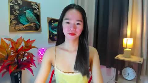 Snapshot of yourtinybunny chatting on April 28, 2026, 10:31 am yourtinybunny online show from April 28, 2026, 10:31 am