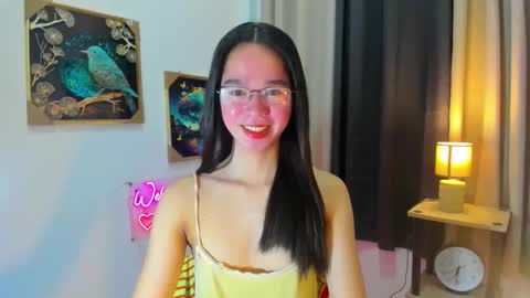 Snapshot of yourtinybunny chatting on April 29, 2026, 10:19 am yourtinybunny online show from April 29, 2026, 10:19 am