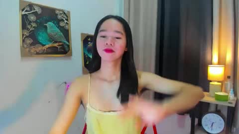 Snapshot of yourtinybunny chatting on May 19, 2026, 10:10 am yourtinybunny online show from May 19, 2026, 10:10 am