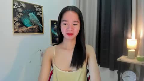 Snapshot of yourtinybunny chatting on June 5, 2026, 10:43 am yourtinybunny online show from June 5, 2026, 10:43 am