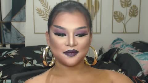 Snapshot of yourtrannyqueenxxx chatting on September 19, 2025, 10:43 pm Anastacia Grey online show from September 19, 2025, 10:43 pm