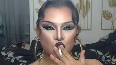 Snapshot of yourtrannyqueenxxx chatting on December 18, 2025, 10:27 pm Anastacia Grey online show from December 18, 2025, 10:27 pm