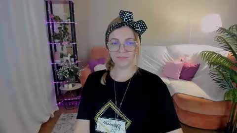 Alice online show from September 8, 2025, 3:33 pm