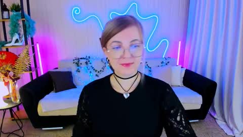 Alice online show from September 17, 2025, 4:58 am