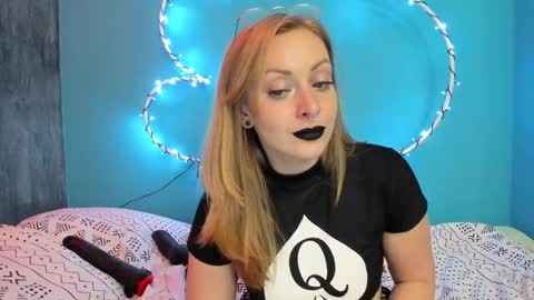 YourVenus00 -Follow my OF online show from February 10, 2025, 9:15 pm
