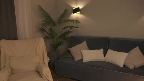 youur_sweetheart online show from April 24, 2026, 3:25 pm