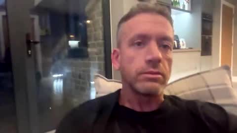 Snapshot of youwantus69 chatting on September 15, 2025, 5:18 am You want us 69 online show from September 15, 2025, 5:18 am