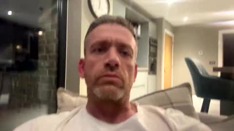 Snapshot of youwantus69 chatting on September 17, 2025, 5:20 am You want us 69 online show from September 17, 2025, 5:20 am