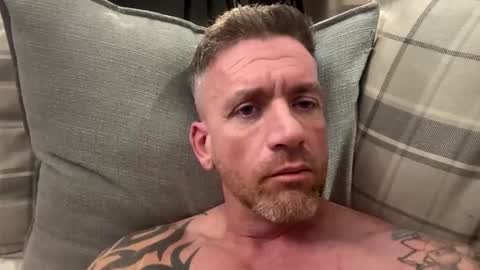 Snapshot of youwantus69 chatting on February 15, 2026, 6:21 am You want us 69 online show from February 15, 2026, 6:21 am