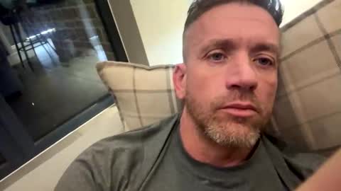 Snapshot of youwantus69 chatting on February 18, 2026, 5:58 am You want us 69 online show from February 18, 2026, 5:58 am