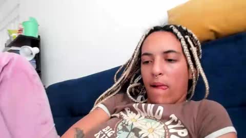 elizabeth  ju   online show from January 21, 2025, 10:08 pm