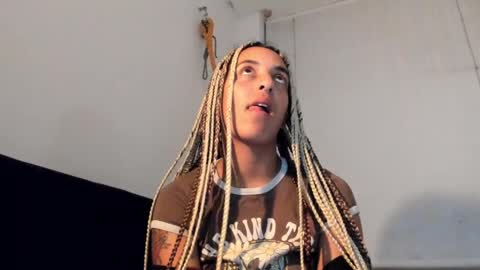 elizabeth  ju   online show from January 22, 2025, 2:59 am