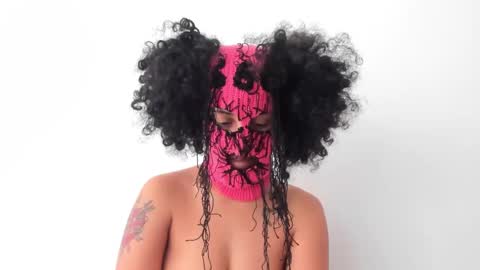 elizabeth  ju   online show from March 8, 2025, 3:13 pm