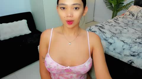 YowgineTheGreat online show from February 11, 2025, 10:26 am