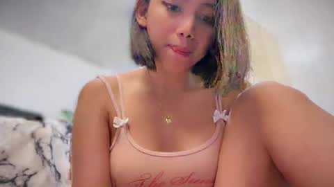 YowgineTheGreat online show from February 28, 2025, 12:31 pm