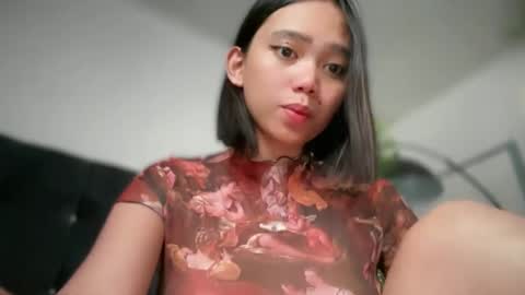 YowgineTheGreat online show from March 5, 2025, 5:18 am