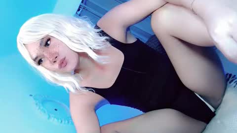 ysabella_love69 online show from November 17, 2025, 6:03 pm