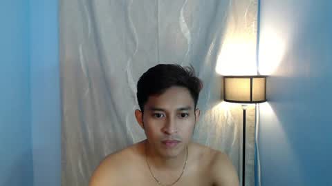 Snapshot of ytleo chatting on July 22, 2026, 4:32 pm ytleo online show from July 22, 2026, 4:32 pm