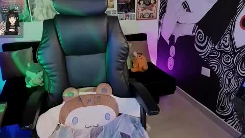    rawr   Anne Independent model      online show from February 13, 2026, 10:28 pm