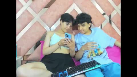 Yui  Rin online show from December 5, 2025, 3:04 am