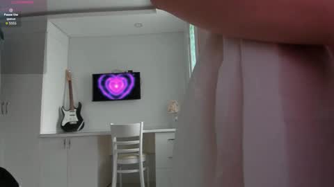 Yuki online show from September 19, 2025, 12:34 am