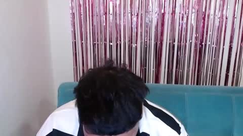 yul and val couple online show from February 19, 2026, 5:42 pm