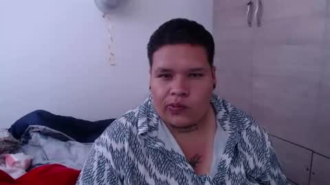 Snapshot of yulandval chatting on May 24, 2026, 9:09 pm yul and val couple online show from May 24, 2026, 9:09 pm