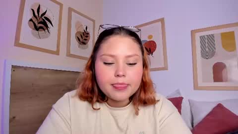 Snapshot of yuli_cardona_ chatting on July 16, 2026, 6:58 pm Yuliet online show from July 16, 2026, 6:58 pm