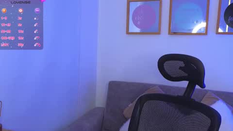 yulian_vasquez online show from September 10, 2025, 12:27 pm