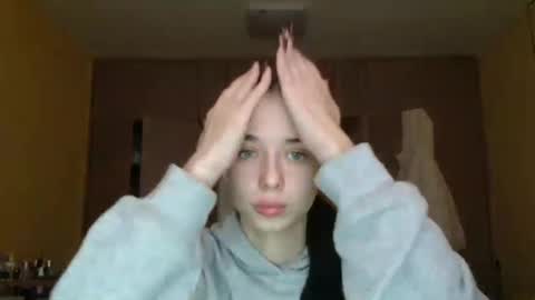 Yuliia online show from December 22, 2025, 10:01 am