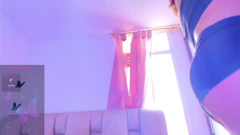 Snapshot of yulina_xue chatting on June 2, 2026, 9:17 pm Yulina online show from June 2, 2026, 9:17 pm