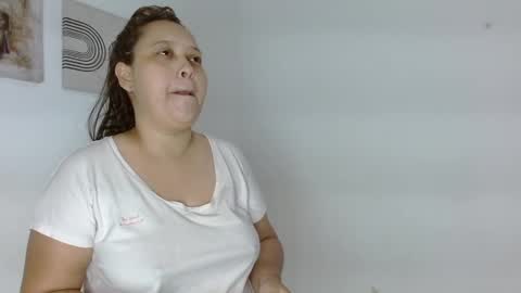 Yuli and SaraIndependent model online show from January 27, 2025, 1:37 am