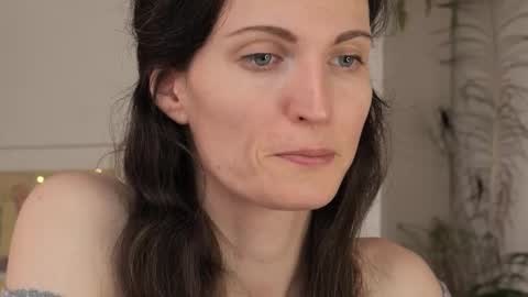 yulla dao online show from February 25, 2025, 12:03 pm