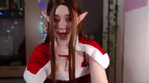 Eva online show from December 22, 2025, 5:21 pm