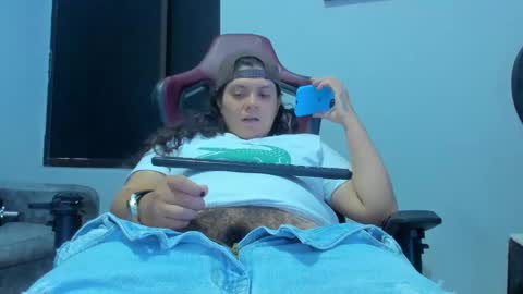 Snowflake online show from September 8, 2025, 2:27 pm