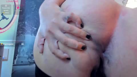 Snowflake online show from September 19, 2025, 4:51 pm