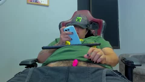 Snowflake online show from September 21, 2025, 3:46 pm