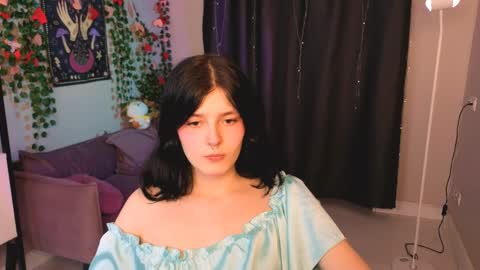 Yumi online show from April 5, 2026, 1:52 pm