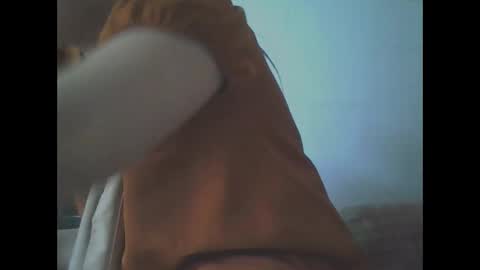 yumi123_ online show from October 4, 2025, 12:08 am