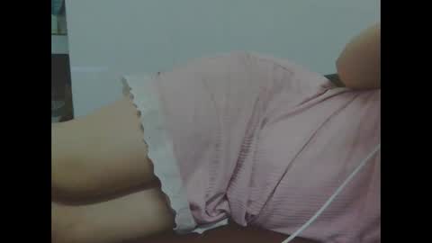 yumi123_ online show from October 25, 2025, 1:57 am