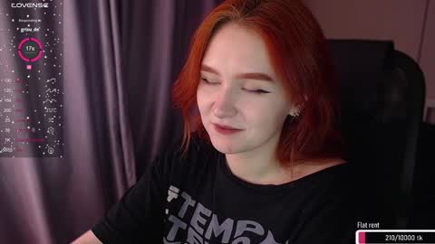 Mia 3  online show from December 16, 2024, 1:22 pm