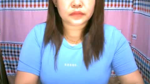 Snapshot of yumie_pussyx chatting on July 3, 2026, 9:27 am Yumie online show from July 3, 2026, 9:27 am