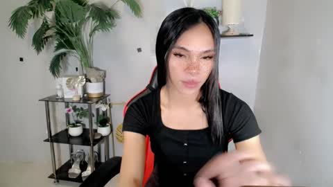 Snapshot of yumiexx chatting on August 5, 2026, 2:53 pm CALL ME YUMLEXX online show from August 5, 2026, 2:53 pm