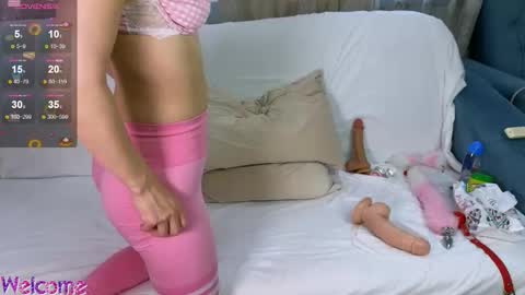 Yummy Ayami online show from September 17, 2025, 2:02 am