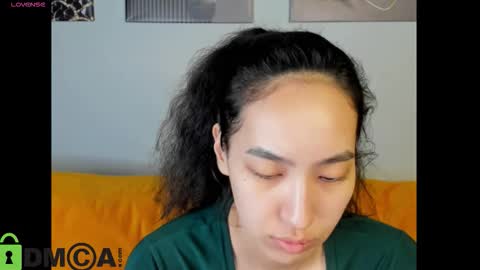 Cindey online show from March 23, 2026, 1:53 am